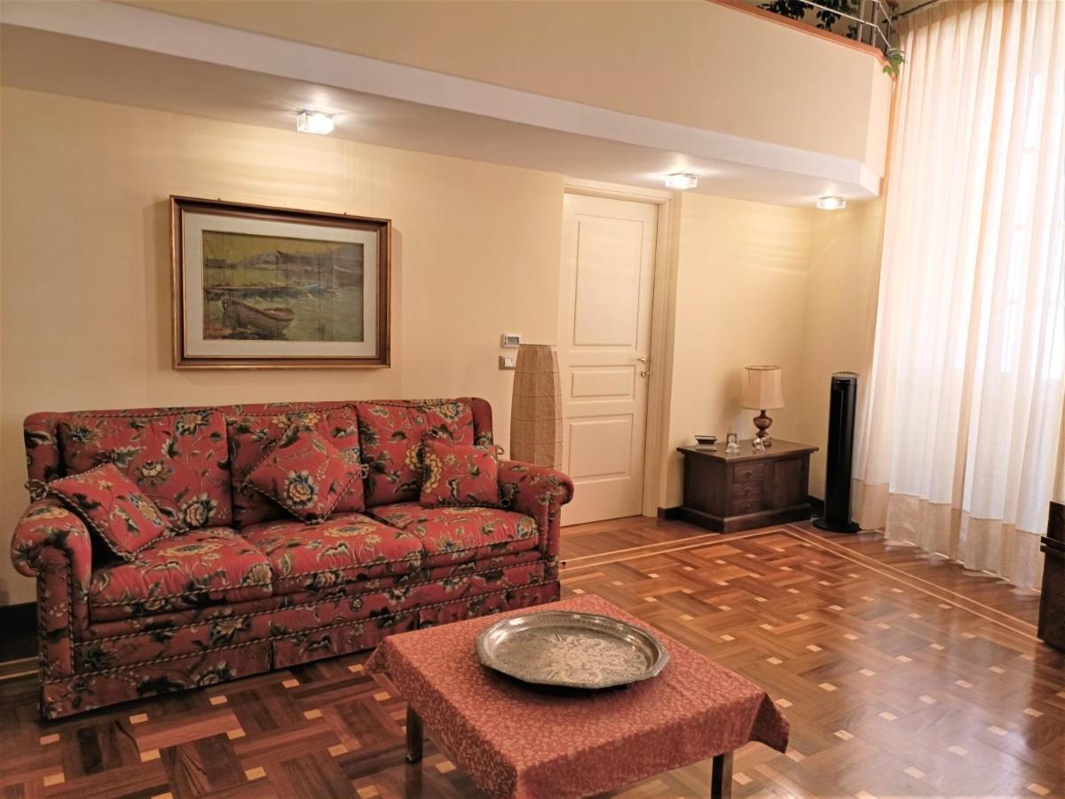 Casa Alexandra In Centro E A Pochi Passi Dal Mare Apartman Imperia Kültér fotó