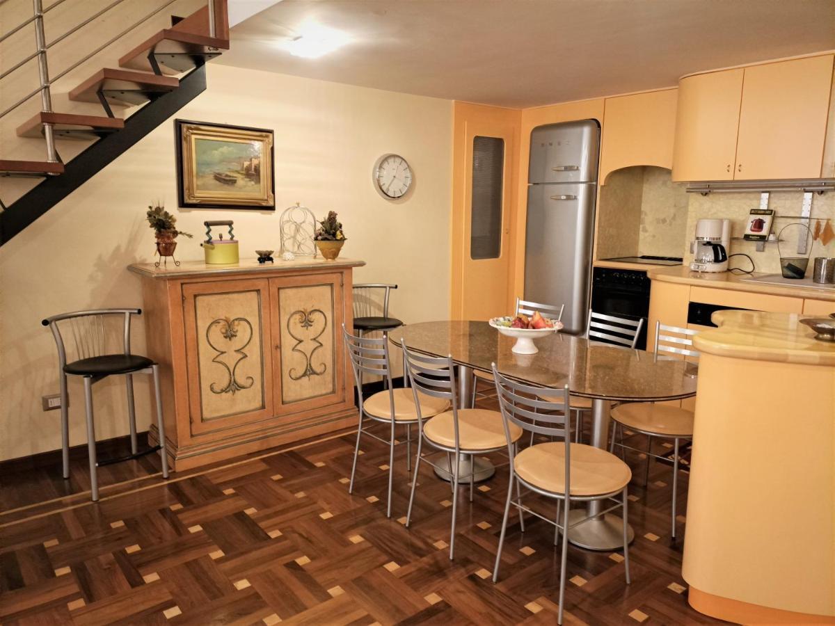 Casa Alexandra In Centro E A Pochi Passi Dal Mare Apartman Imperia Kültér fotó